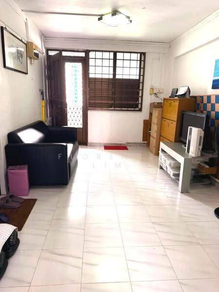85C Lorong 4 Toa Payoh, 85C Lorong 4 Toa Payoh, Balestier / Toa Payoh, 2 Bedrooms, 732 sqft, HDB Flat For Rent, by Florence Lim, 500247677 - Living Room - PropertyGuru.com.sg
