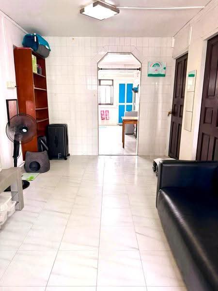 85C Lorong 4 Toa Payoh, 85C Lorong 4 Toa Payoh, Balestier / Toa Payoh, 2 Bedrooms, 732 sqft, HDB Flat For Rent, by Florence Lim, 500247677 - Living Room - PropertyGuru.com.sg