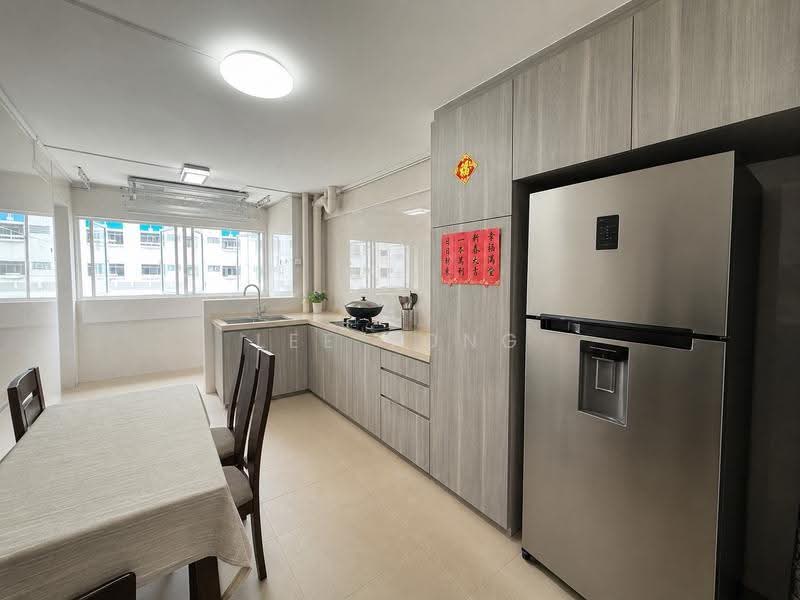 311 Hougang Avenue 5, 311 Hougang Avenue 5, Hougang / Punggol / Sengkang, 2 Bedrooms, 733 sqft, HDB Flat For Sale, by Lee Yong, 500247678 - Kitchen - PropertyGuru.com.sg