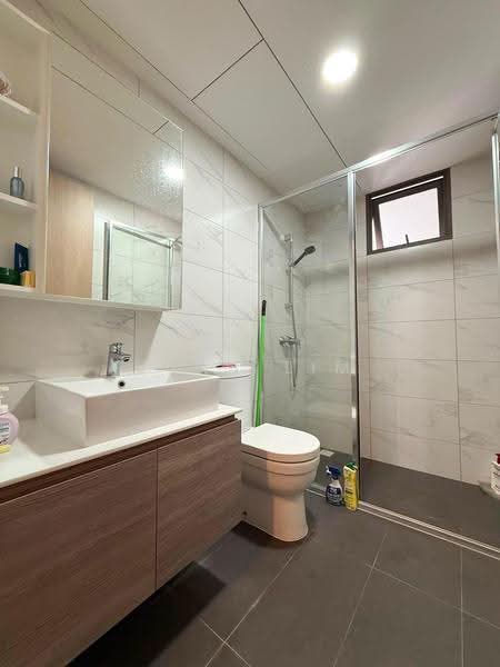 Treasure Crest, 60 Anchorvale Crescent, Hougang / Punggol / Sengkang, 3 Bedrooms, 958 sqft, Condominium For Sale, by Yuna Lim, 500247684 - Bathroom - PropertyGuru.com.sg