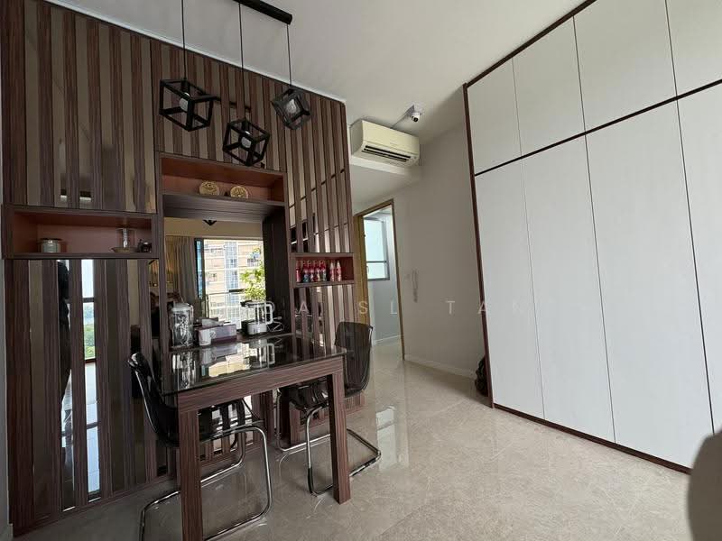 The Santorini, Tampines Street 86, Pasir Ris / Tampines, 3 Bedrooms, 1,152 sqft, Condominium For Sale, by Linda SL Tan, 500247703 - Dining Room - PropertyGuru.com.sg