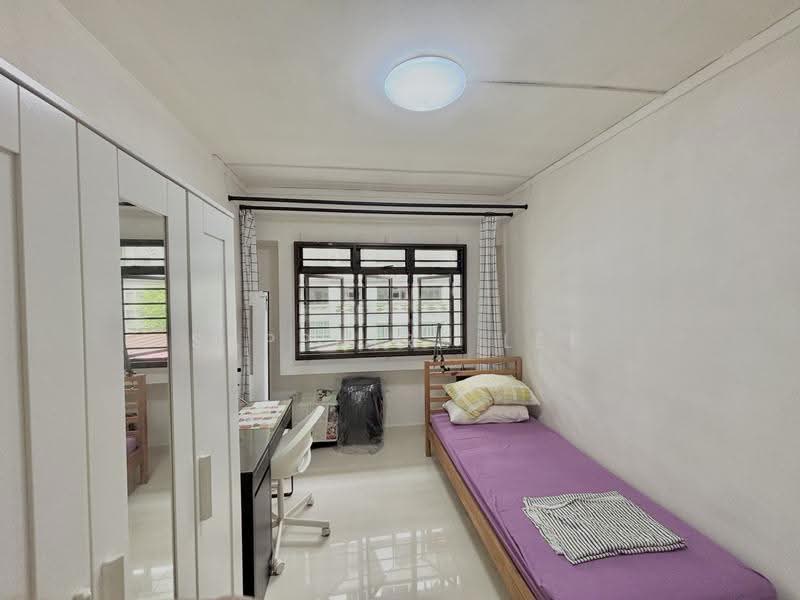421 Canberra Road, 421 Canberra Road, Sembawang / Yishun, 3 Bedrooms, 1,184 sqft, HDB Flat For Sale, by Sapphire Lee, 500247725 - Bedroom - PropertyGuru.com.sg