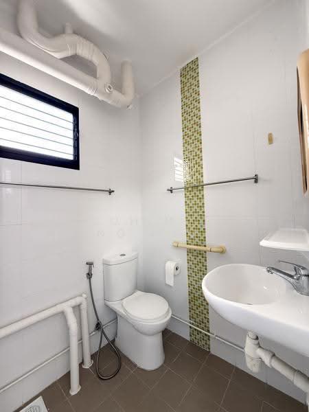 219 Tampines Street 24, 219 Tampines Street 24, Pasir Ris / Tampines, 2 Bedrooms, 785 sqft, HDB Flat For Sale, by Loh Hui Yong Michelle, 500247738 - PropertyGuru.com.sg