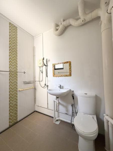 219 Tampines Street 24, 219 Tampines Street 24, Pasir Ris / Tampines, 2 Bedrooms, 785 sqft, HDB Flat For Sale, by Loh Hui Yong Michelle, 500247738 - PropertyGuru.com.sg