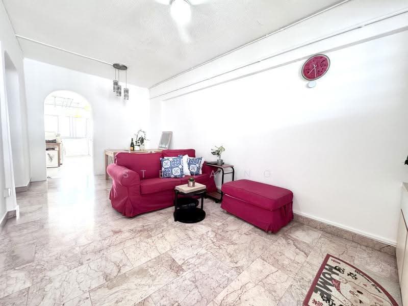 327 Clementi Avenue 5, 327 Clementi Avenue 5, Buona Vista / West Coast / Clementi New Town, 2 Bedrooms, 721 sqft, HDB Flat For Sale, by Stella Ng, 500247743 - Living Room - PropertyGuru.com.sg