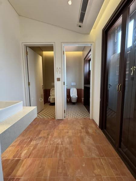 Newly Renovated Shophouse in Jalan Besar Vicinity, Jalan Besar / Upper Weld Rd / Dickson Rd, Farrer Park / Serangoon Rd, 6,448 sqft, Office For Rent, by Tommy Teo, 500247755 - Bathroom - CommercialGuru.com.sg