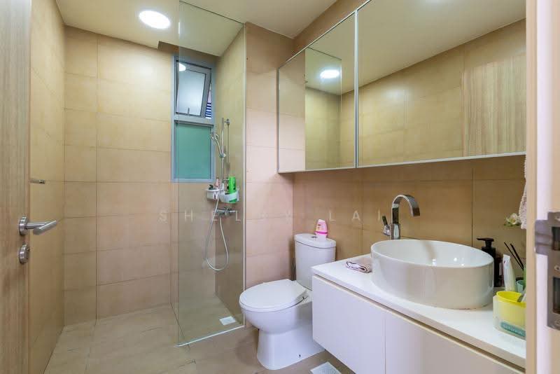 Canberra Residences, 501 Canberra Drive, Sembawang / Yishun, 3 Bedrooms, 1,938 sqft, Condominium For Sale, by Shelby Lai, 500247764 - Bathroom - PropertyGuru.com.sg
