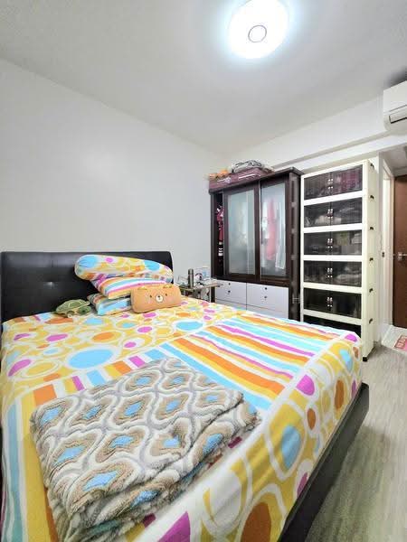 605D Tampines Street 61, 605D Tampines Street 61, Pasir Ris / Tampines, Room Rental, 120 sqft, HDB Flat For Rent, by Shawn Loh, 500247770 - Bedroom - PropertyGuru.com.sg