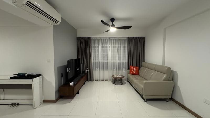 229B Sumang Lane, 229B Sumang Lane, Hougang / Punggol / Sengkang, 3 Bedrooms, 1,001 sqft, HDB Flat For Sale, by Ryan Yeo, 500247774 - Living Room - PropertyGuru.com.sg