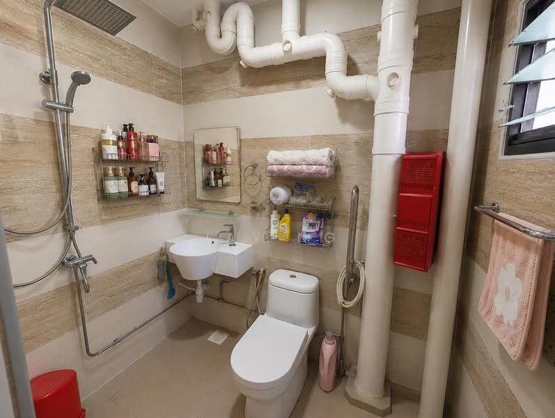 18 Jalan Tenteram, 18 Jalan Tenteram, Balestier / Toa Payoh, 3 Bedrooms, 968 sqft, HDB Flat For Sale, by Jay Ng, 500247775 - Bathroom - PropertyGuru.com.sg