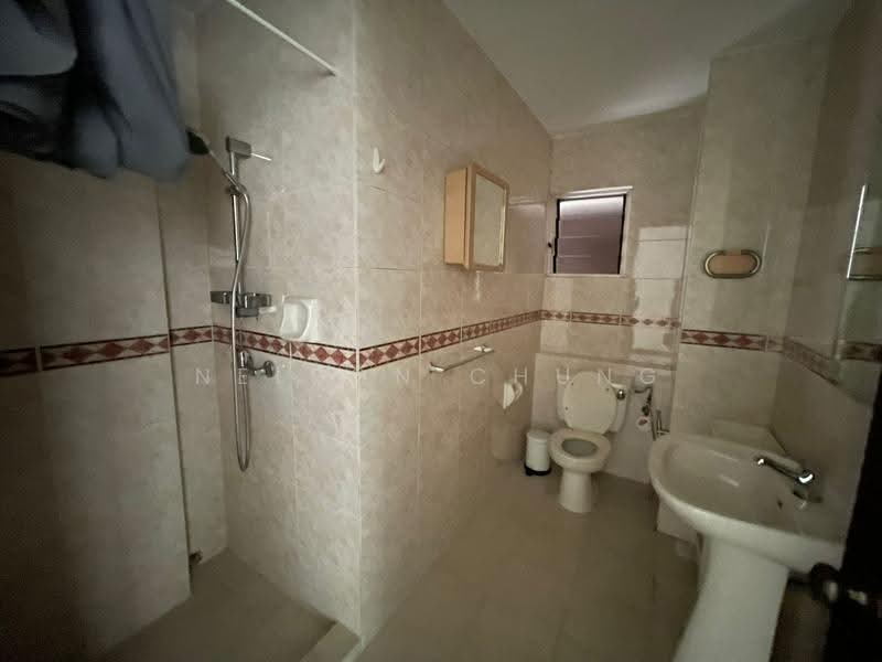 Bukit Regency, 1 Upper Bukit Timah View, Clementi Park / Upper Bukit Timah, 3 Bedrooms, 1,248 sqft, Condominium For Rent, by Nelson Chung, 500247776 - Bathroom - PropertyGuru.com.sg