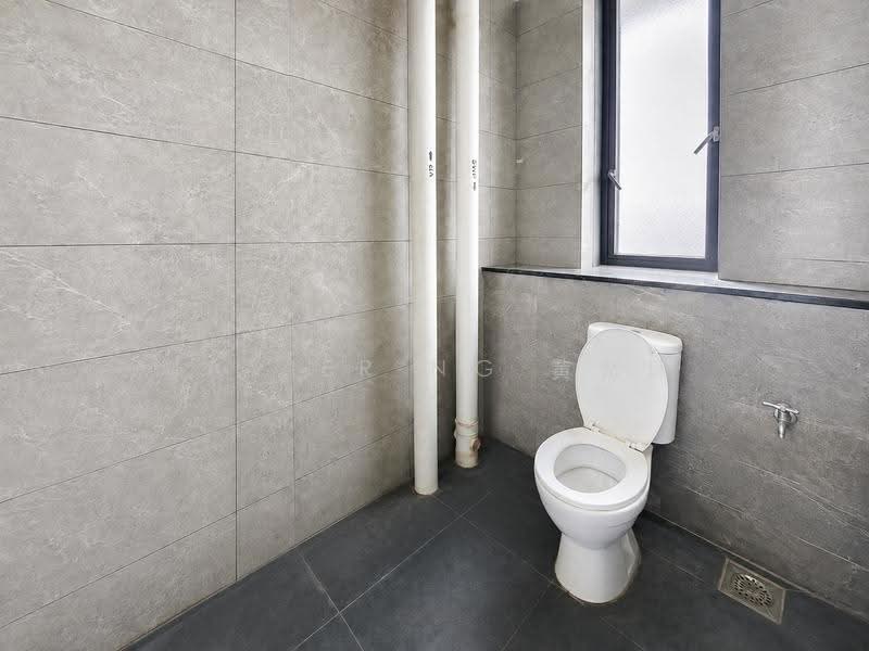 REVV, 1 Corporation Drive, Boon Lay / Jurong / Tuas, 1,798 sqft, Factory / Workshop (B2) For Rent, by Javier Ng 黄允健, 500247778 - Bathroom - CommercialGuru.com.sg