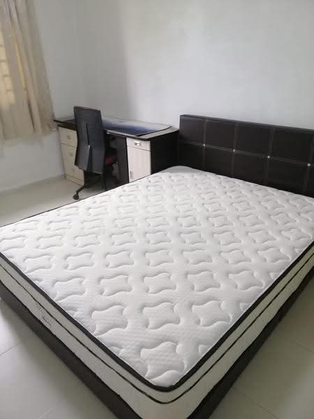 684C Choa Chu Kang Crescent, 684C Choa Chu Kang Crescent, Dairy Farm / Bukit Panjang / Choa Chu Kang, Room Rental, 120 sqft, HDB Flat For Rent, by Janelle Lim, 500247781 - Bedroom - PropertyGuru.com.sg