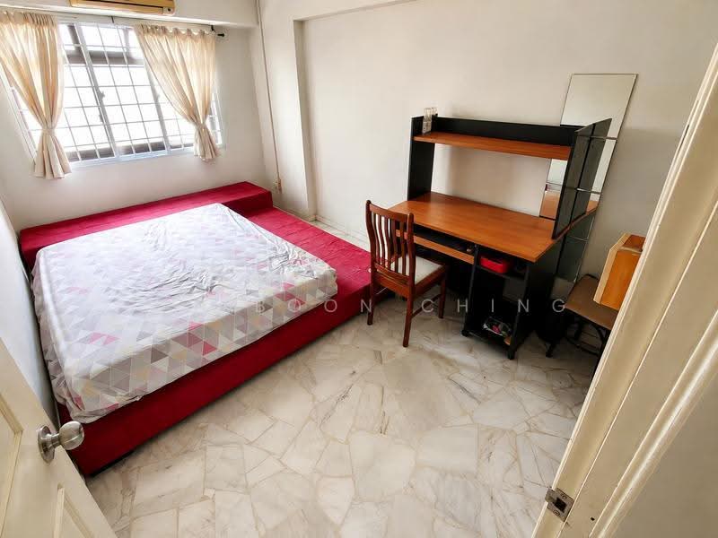 329 Sembawang Close, 329 Sembawang Close, Sembawang / Yishun, Room Rental, 100 sqft, HDB Flat For Rent, by Tan Boon Ching, 500247792 - Bedroom - PropertyGuru.com.sg