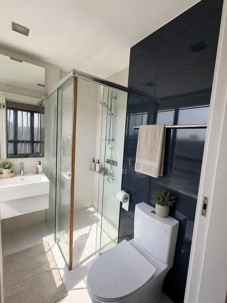 The Interlace, 192 Depot Road, Harbourfront / Telok Blangah, 2 Bedrooms, 807 sqft, Condominium For Sale, by Isabel Zhang, 500247807 - Bathroom - PropertyGuru.com.sg