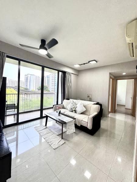 La Fiesta, 60 Sengkang Square, Hougang / Punggol / Sengkang, 2 Bedrooms, 732 sqft, Condominium For Sale, by Carol Chen, 500247823 - PropertyGuru.com.sg