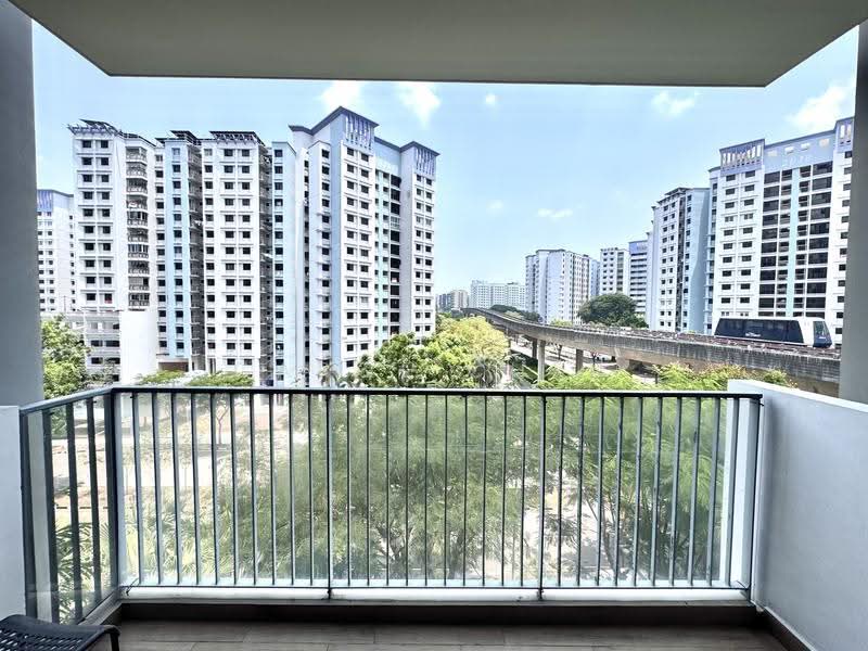 La Fiesta, 60 Sengkang Square, Hougang / Punggol / Sengkang, 2 Bedrooms, 732 sqft, Condominium For Sale, by Carol Chen, 500247823 - PropertyGuru.com.sg