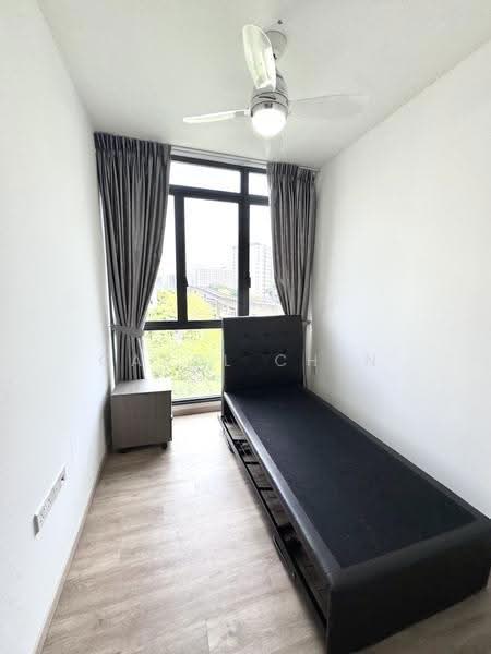 La Fiesta, 60 Sengkang Square, Hougang / Punggol / Sengkang, 2 Bedrooms, 732 sqft, Condominium For Sale, by Carol Chen, 500247823 - PropertyGuru.com.sg