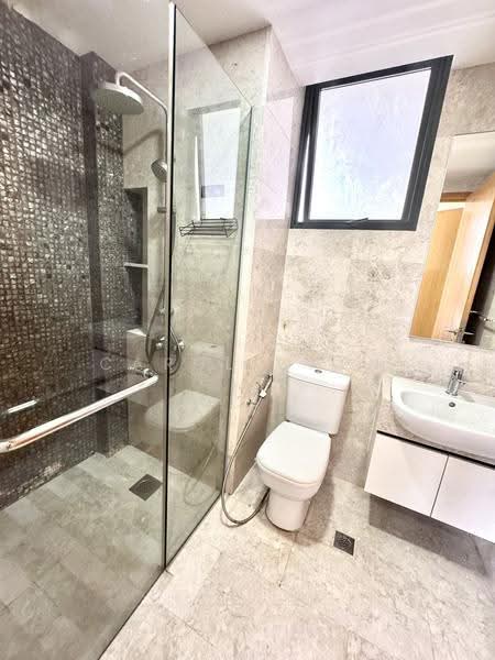 La Fiesta, 60 Sengkang Square, Hougang / Punggol / Sengkang, 2 Bedrooms, 732 sqft, Condominium For Sale, by Carol Chen, 500247823 - PropertyGuru.com.sg
