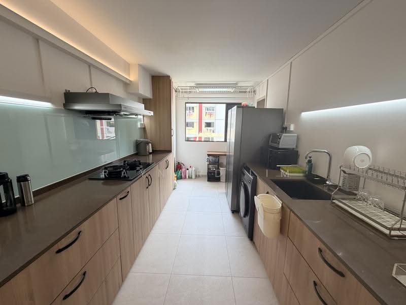 316 Bukit Batok Street 32, 316 Bukit Batok Street 32, Dairy Farm / Bukit Panjang / Choa Chu Kang, 2 Bedrooms, 1,001 sqft, HDB Flat For Rent, by Raynard Lim, 500247828 - Kitchen - PropertyGuru.com.sg
