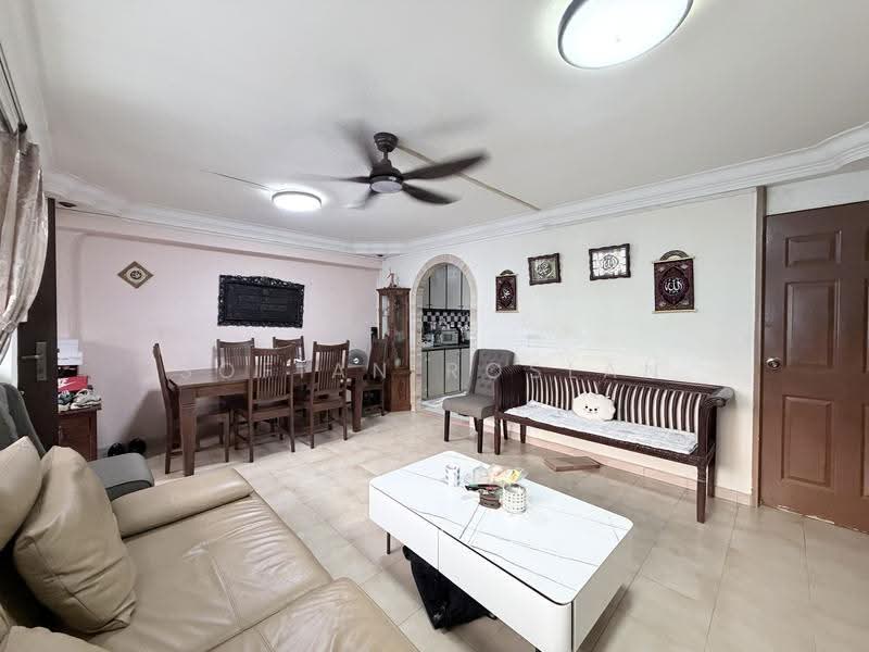 459 Tampines Street 42, 459 Tampines Street 42, Pasir Ris / Tampines, 3 Bedrooms, 958 sqft, HDB Flat For Sale, by Sofian Roslan, 500247830 - Living Room - PropertyGuru.com.sg