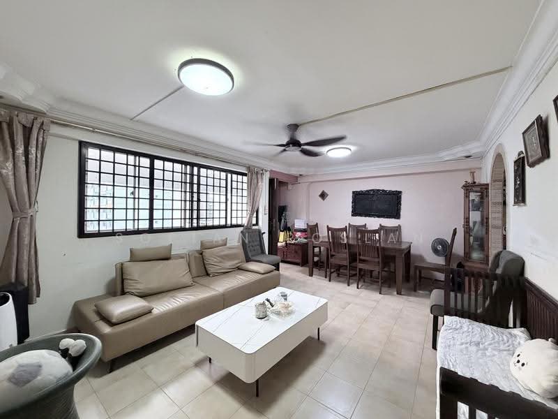 459 Tampines Street 42, 459 Tampines Street 42, Pasir Ris / Tampines, 3 Bedrooms, 958 sqft, HDB Flat For Sale, by Sofian Roslan, 500247830 - Living Room - PropertyGuru.com.sg