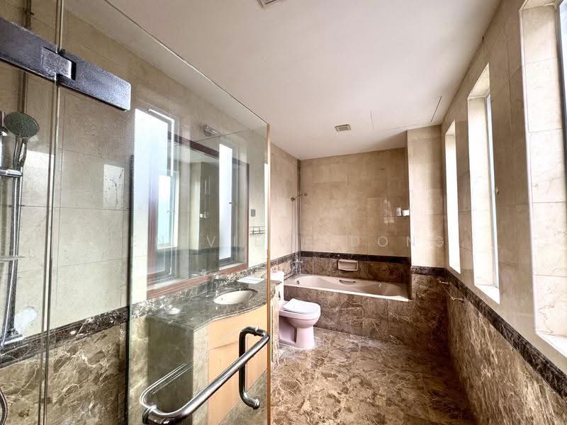 Tivoli Gardens, Tai Keng Gardens, Hougang / Punggol / Sengkang, 5 Bedrooms, 3,551 sqft, Corner Terrace For Sale, by Genevieve Dong, 500247835 - Bathroom - PropertyGuru.com.sg
