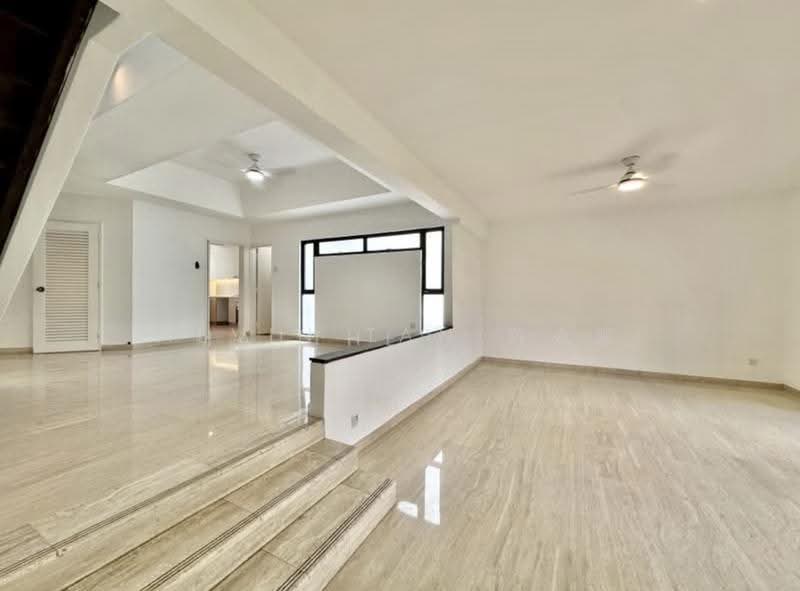 Villa Delle Rose, Taman Nakhoda, Tanglin / Holland / Bukit Timah, 3 Bedrooms, 2,788 sqft, Condominium For Rent, by Alvin Tan 陈永顺, 500247859 - Living Room - PropertyGuru.com.sg