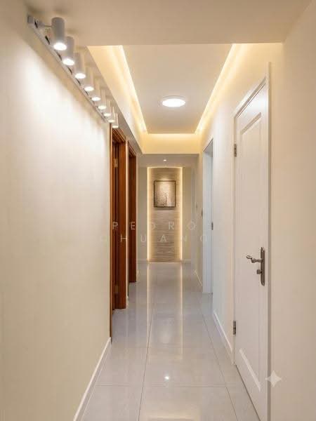 451B Bukit Batok West Avenue 6, 451B Bukit Batok West Avenue 6, Dairy Farm / Bukit Panjang / Choa Chu Kang, 3 Bedrooms, 1,216 sqft, HDB Flat For Sale, by Pedro Chuang, 500247864 - Corridor - PropertyGuru.com.sg