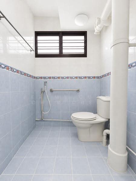 422 Ang Mo Kio Avenue 3, 422 Ang Mo Kio Avenue 3, Ang Mo Kio / Bishan / Thomson, 3 Bedrooms, 786 sqft, HDB Flat For Sale, by Jeremy Quah Chen Cher, 500247865 - Bathroom - PropertyGuru.com.sg