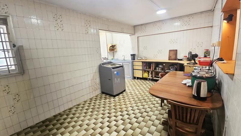 404 Pandan Gardens, 404 Pandan Gardens, Boon Lay / Jurong / Tuas, 3 Bedrooms, 1,119 sqft, HDB Flat For Sale, by Soh Maine, 500247877 - Kitchen - PropertyGuru.com.sg