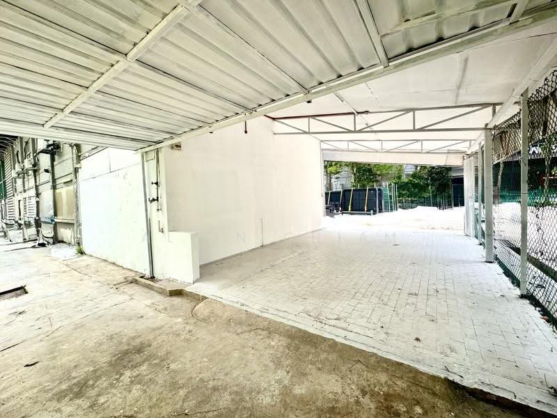Irving road, Irving road, Macpherson / Potong Pasir, 800 sqft, Light Industrial (B1) For Rent, by Alvin Chiam, 500247878 - Exterior - CommercialGuru.com.sg