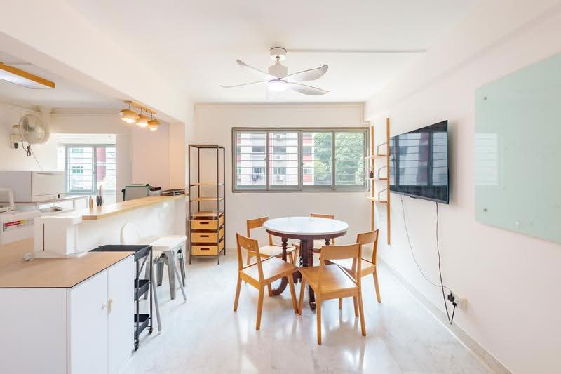 101 Ang Mo Kio Avenue 3, 101 Ang Mo Kio Avenue 3, Ang Mo Kio / Bishan / Thomson, 3 Bedrooms, 1,259 sqft, HDB Flat For Sale, by Queenie Ke, 500247883 - Dining Room - PropertyGuru.com.sg