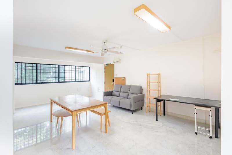 101 Ang Mo Kio Avenue 3, 101 Ang Mo Kio Avenue 3, Ang Mo Kio / Bishan / Thomson, 3 Bedrooms, 1,259 sqft, HDB Flat For Sale, by Queenie Ke, 500247883 - Living Room - PropertyGuru.com.sg