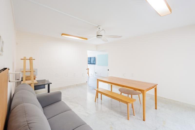 101 Ang Mo Kio Avenue 3, 101 Ang Mo Kio Avenue 3, Ang Mo Kio / Bishan / Thomson, 3 Bedrooms, 1,259 sqft, HDB Flat For Sale, by Queenie Ke, 500247883 - Living Room - PropertyGuru.com.sg
