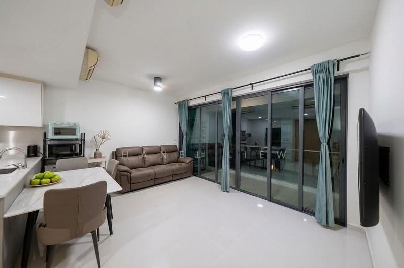 Hedges Park Condominium, 89 Flora Drive, Changi Airport / Changi Village, 2 Bedrooms, 797 sqft, Condominium For Sale, by Shanel Liew, 500247884 - Living Room - PropertyGuru.com.sg