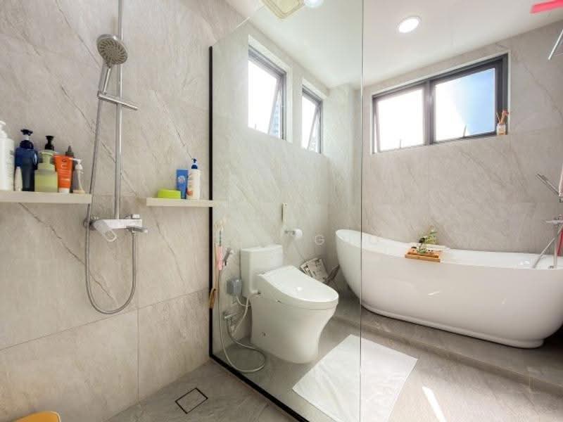 š ļøRENOVATEDš ļø 999 Yr Semi-D with HUGE GARDEN@Seletar Cres, D28ā
Eminence Landedā
, Seletar Cres/Seletar Rd/Ang Mo Kio Ave/Jalan Jarak/Yio Chu Kang Rd, Seletar / Yio Chu Kang, 5 Bedrooms, 5,000 sqft, Semi-Detached House For Sale, by Peggy Guo, 500247887 - PropertyGuru.com.sg