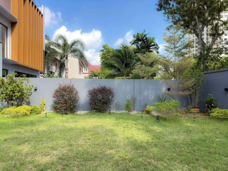 š ļøRENOVATEDš ļø 999 Yr Semi-D with HUGE GARDEN@Seletar Cres, D28ā
Eminence Landedā
, Seletar Cres/Seletar Rd/Ang Mo Kio Ave/Jalan Jarak/Yio Chu Kang Rd, Seletar / Yio Chu Kang, 5 Bedrooms, 5,000 sqft, Semi-Detached House For Sale, by Peggy Guo, 500247887 - PropertyGuru.com.sg
