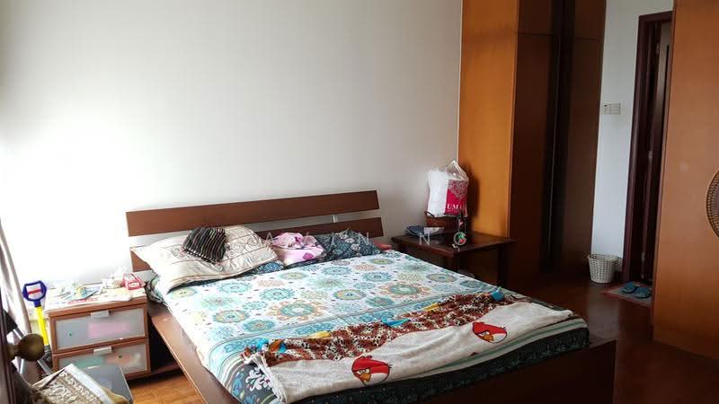 Yishun Sapphire, 40 Canberra Drive, Sembawang / Yishun, 3 Bedrooms, 1,173 sqft, Condominium For Sale, by Gavin Ng, 500247898 - Master Bedroom - PropertyGuru.com.sg