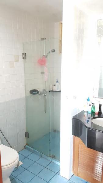 Yishun Sapphire, 40 Canberra Drive, Sembawang / Yishun, 3 Bedrooms, 1,173 sqft, Condominium For Sale, by Gavin Ng, 500247898 - Bath 2 - PropertyGuru.com.sg
