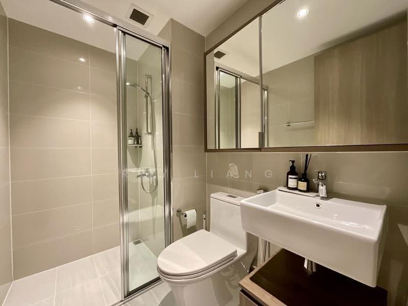 Sol Acres, 12 Choa Chu Kang Grove, Dairy Farm / Bukit Panjang / Choa Chu Kang, 2 Bedrooms, 850 sqft, Condominium For Sale, by Roy Liang, 500247926 - Bathroom - PropertyGuru.com.sg