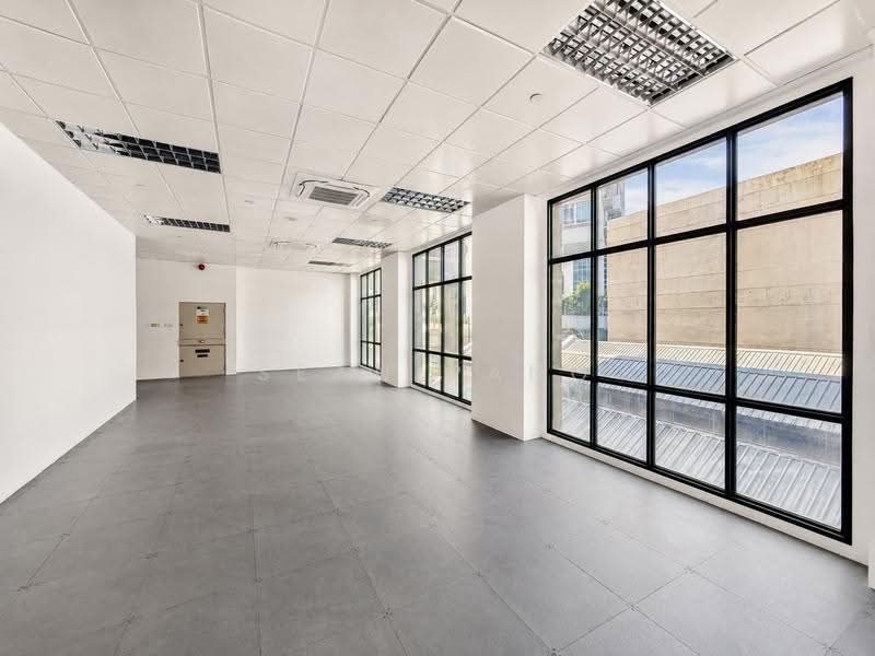 High Ceiling Office/Aesthetic Clinic/Commercial School Space @ Robertson Quay | Ample Light, Orchard / River Valley, 5,113 sqft, Other Retail For Rent, by Sean Pang, 500247932 - Interior - CommercialGuru.com.sg