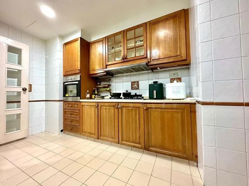 The Anchorage, 370H Alexandra Road, Alexandra / Commonwealth, Room Rental, 120 sqft, Condominium For Rent, by Riko Ashley, 500247959 - Kitchen - PropertyGuru.com.sg