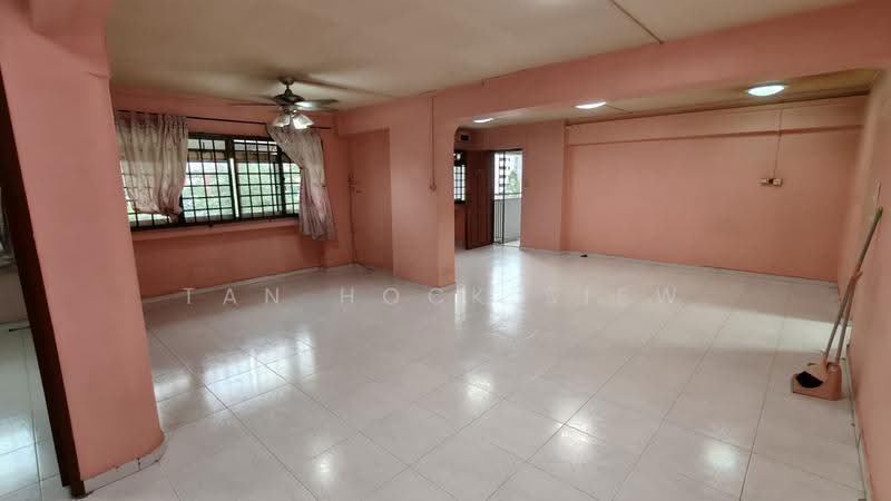 840 Jurong West Street 81, 840 Jurong West Street 81, Boon Lay / Jurong / Tuas, 3 Bedrooms, 1,367 sqft, HDB Flat For Sale, by Tan Hock Siew, 500247965 - Living Room - PropertyGuru.com.sg