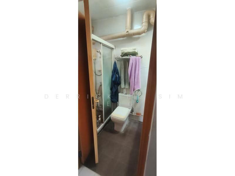 539 Woodlands Drive 16, 539 Woodlands Drive 16, Admiralty / Woodlands, 4 Bedrooms, 1,302 sqft, HDB Flat For Sale, by Derrick Ho Sim Heng, 500247975 - Bathroom - PropertyGuru.com.sg