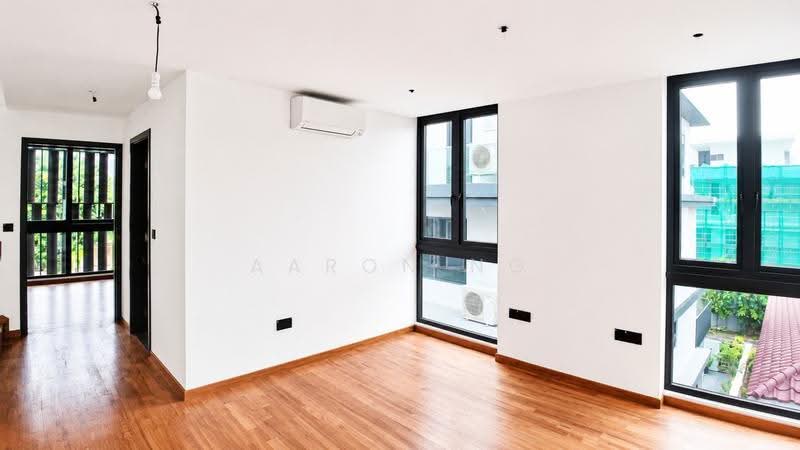 LANDED7772 @ D19 NEW CORNER TERRACE KOVAN SERANGOON GARDENS, Hougang / Punggol / Sengkang, 5 Bedrooms, 5,463 sqft, Corner Terrace For Sale, by Aaron Ng, 500247978 - Interior - PropertyGuru.com.sg