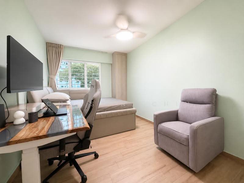 52 Kent Road, 52 Kent Road, Farrer Park / Serangoon Rd, 3 Bedrooms, 980 sqft, HDB Flat For Sale, by Christine Chin, 500247987 - Bedroom - PropertyGuru.com.sg