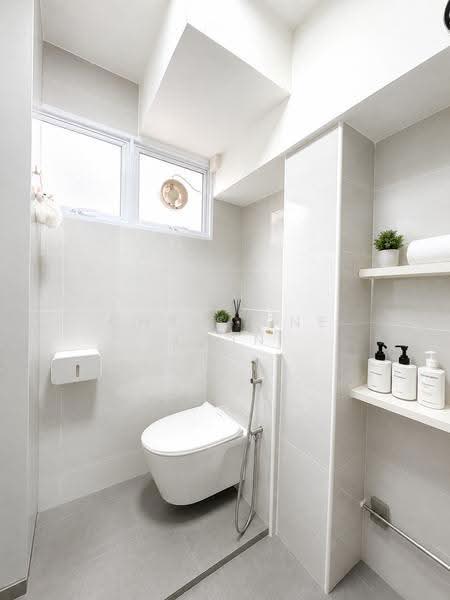 52 Kent Road, 52 Kent Road, Farrer Park / Serangoon Rd, 3 Bedrooms, 980 sqft, HDB Flat For Sale, by Christine Chin, 500247987 - Bathroom - PropertyGuru.com.sg