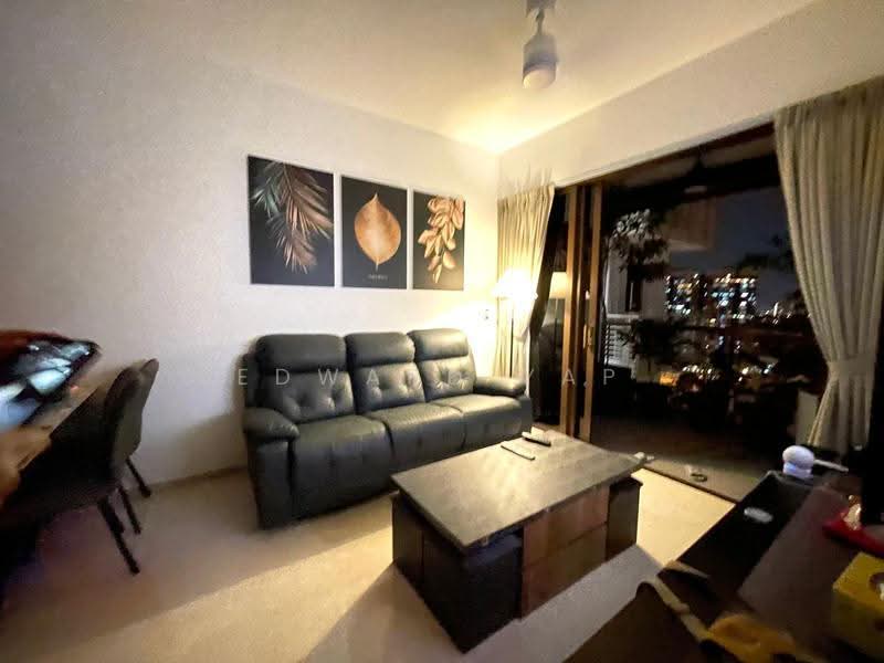 Seaside Residences, 12 Siglap Link, East Coast / Marine Parade, 2 Bedrooms, 678 sqft, Condominium For Rent, by Edward Yap, 500247992 - Living Room - PropertyGuru.com.sg