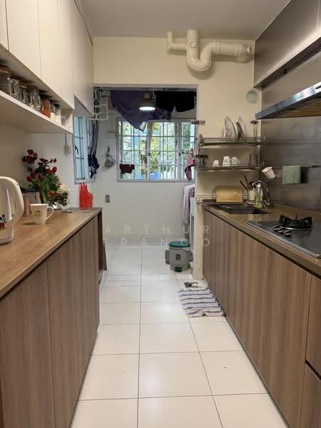 323 Sembawang Close, 323 Sembawang Close, Sembawang / Yishun, Room Rental, 200 sqft, HDB Flat For Rent, by Arthur Franco, 500248001 - Kitchen - PropertyGuru.com.sg